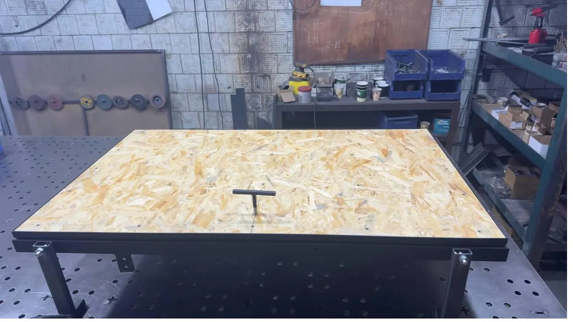 Maßgefertigte Stahl-Bodenrevisionsklappe mit Hartholzverkleidung