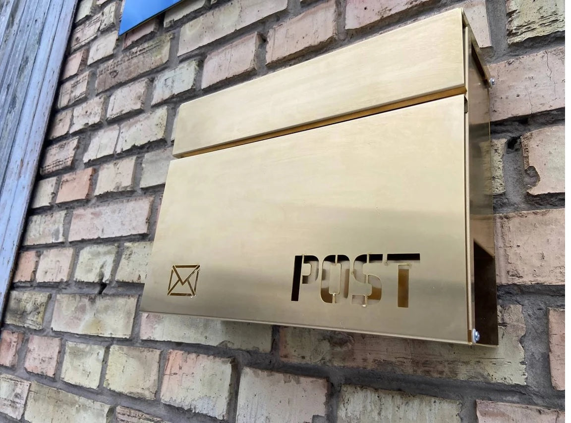 Personalisierter Briefkasten aus reinem Messing