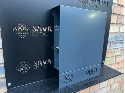 Individuell gestalteter Wandbriefkasten